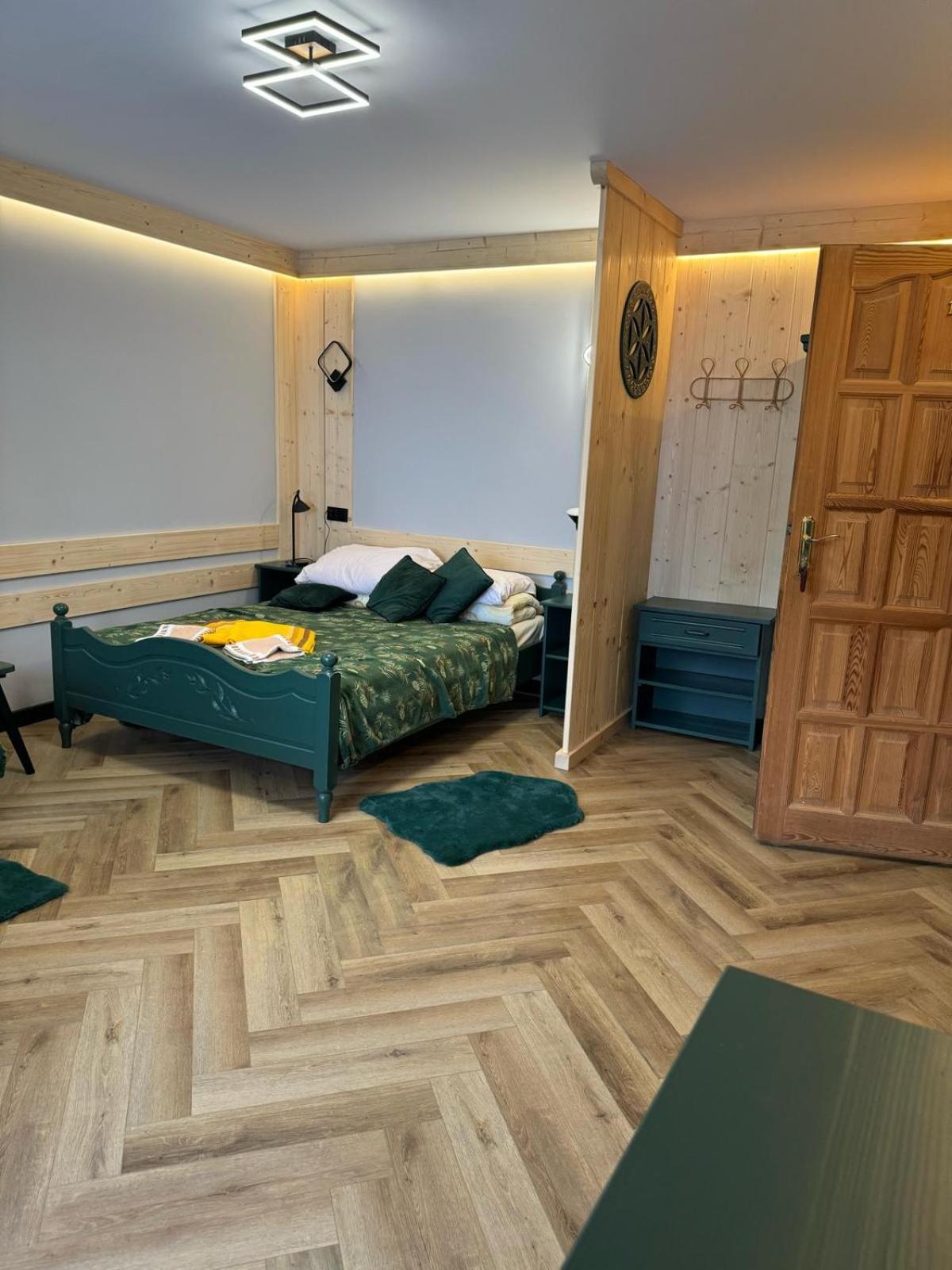 Cichy Kacik Guest house *