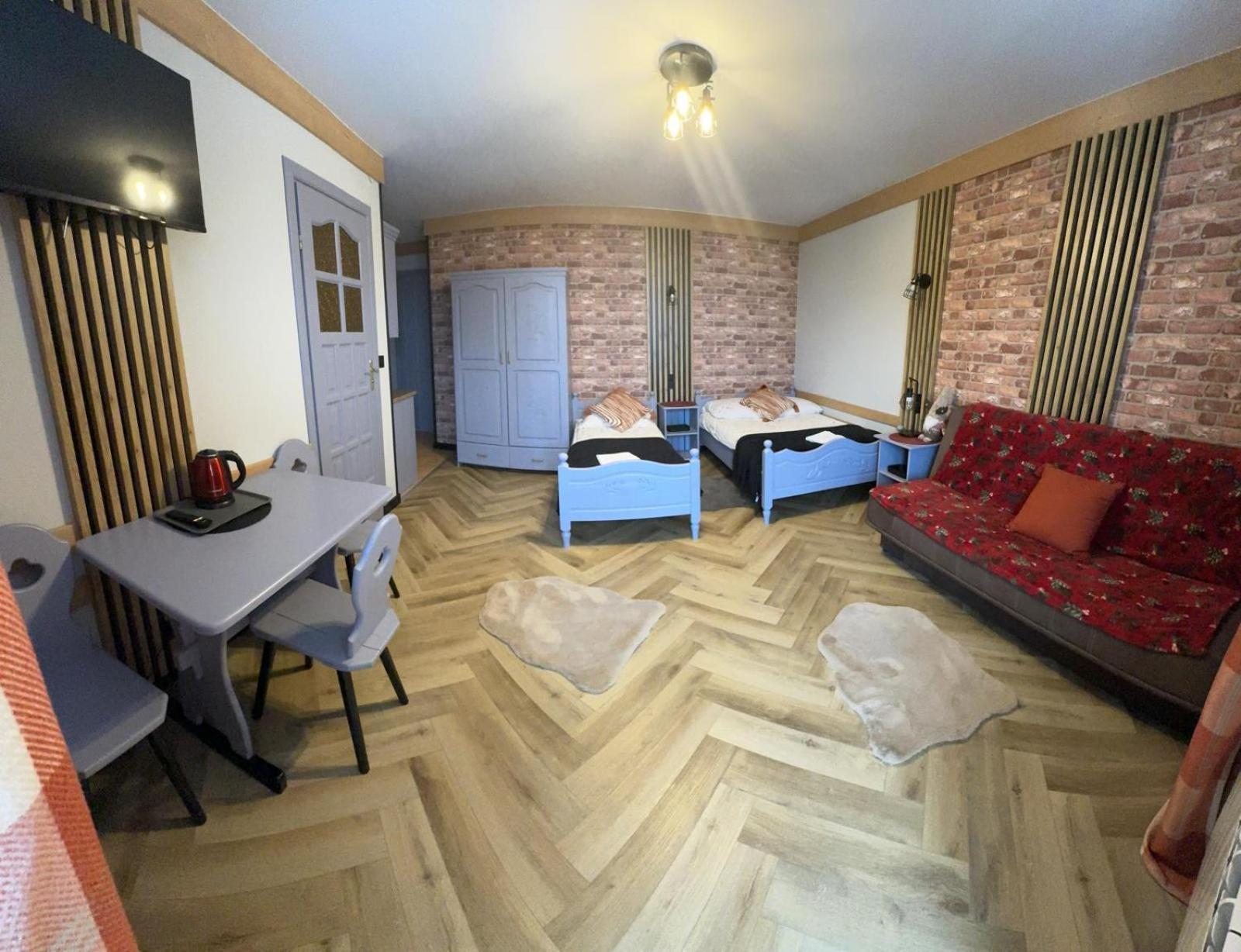 Cichy Kacik Guest house *